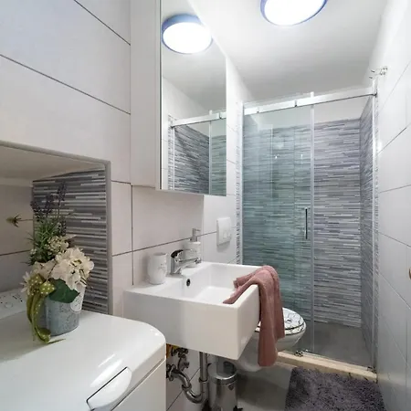 Marjan Apartment