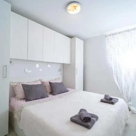 Marjan Apartment *